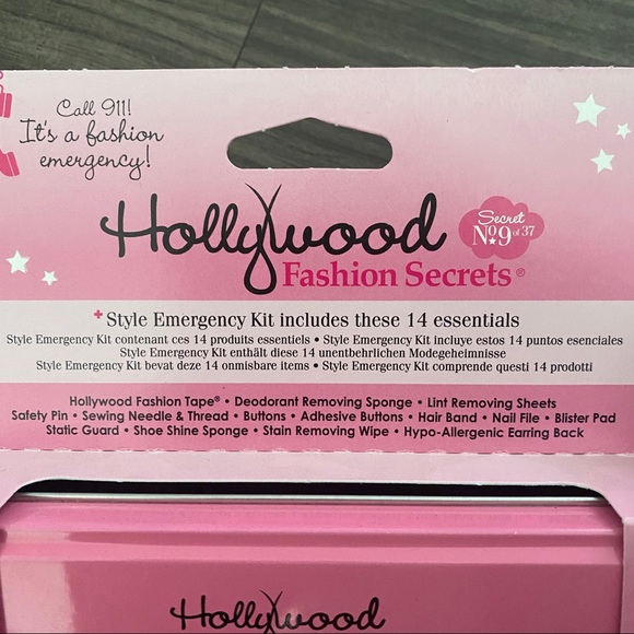 Hollywood Fashion Secrets Style Emergency Kit - Picture 4 of 4